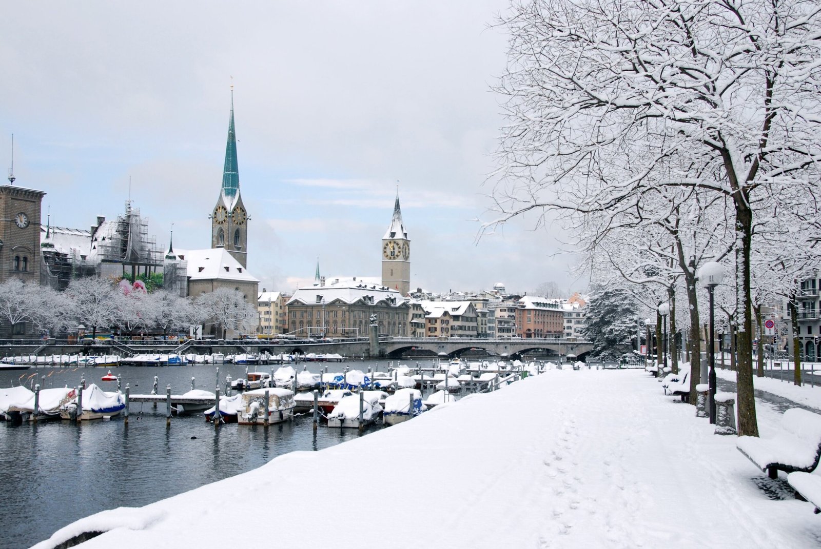 ❄️ Snow Alert in Zurich Today: Cold Temperatures and Snowfall Expected