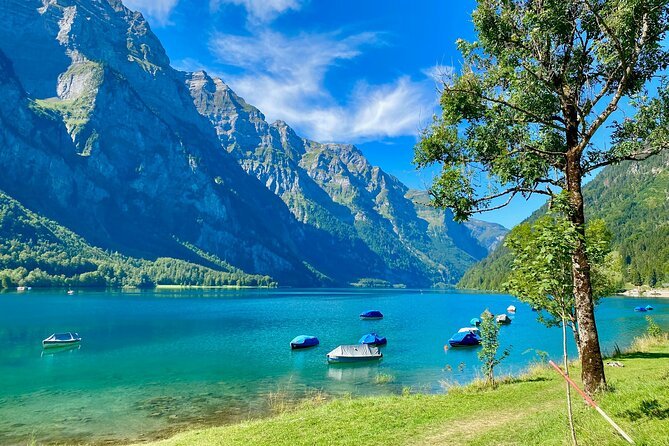 🌤️ Today’s Weather in Zurich: Fresh Air and Clear Alpine Calm
